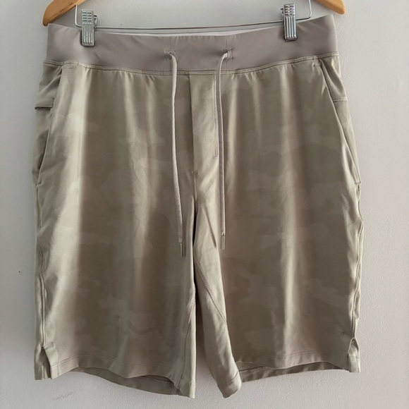 lululemon athletica Other - Lululemon T.H.E. Short 9" Mens L Linerless Camo VMXR 50286 Running Gym Training